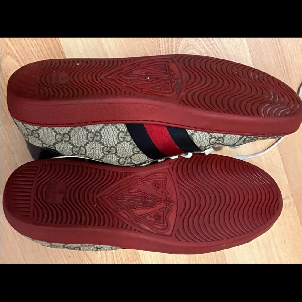 GUCCI SUPREME SHOES , used and damaged with no box but still in good condition